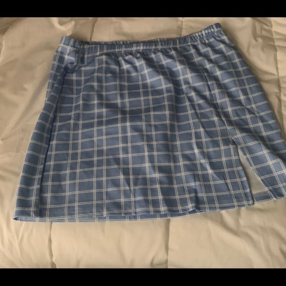Shein skirt, it’s very trendy, blue and white